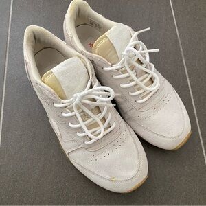 Reebok Beige Sneakers US 6